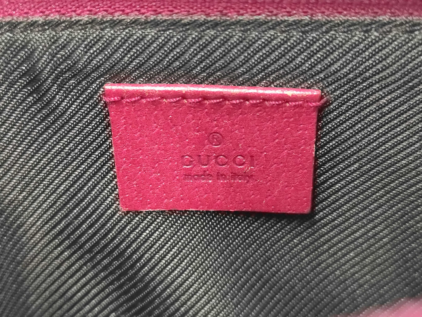 Vintage Gucci Boat Bag Pochette Pink
