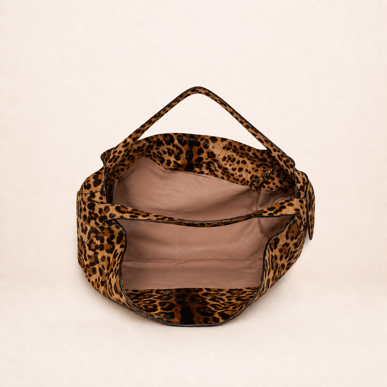 Vintage Alaïa leopard print shoulder bag made of pony hair