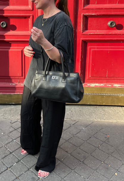 Chanel Executive 2.55 Tote Bag Black Caviar Leather