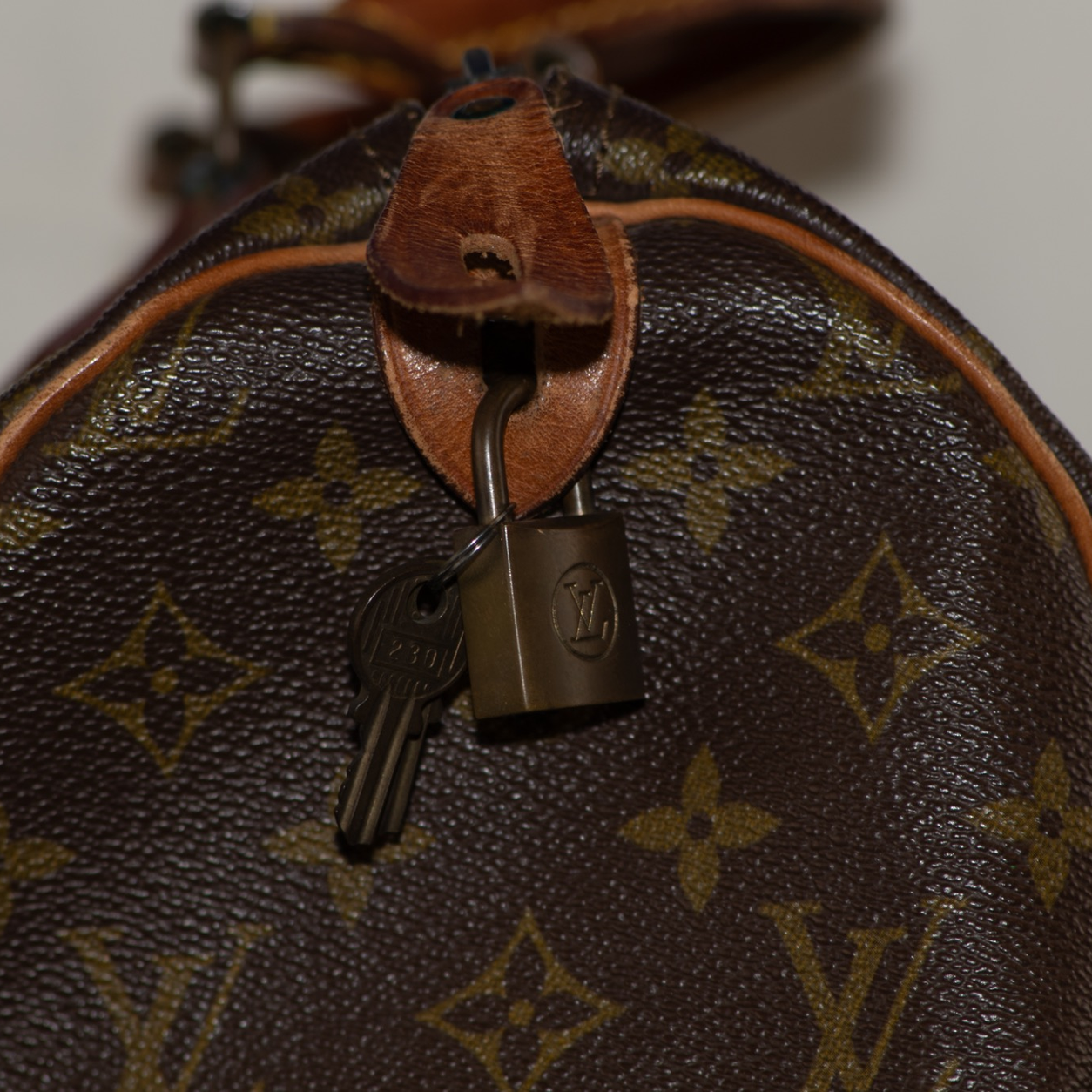 Vintage Louis Vuitton Speedy 35
